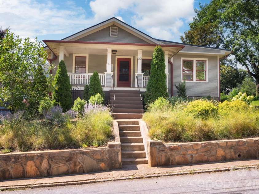 30 Monroe Place, Asheville, NC 28801.  MLS# CAR4366107, YatesRealty ID 13481. 30 Monroe Place