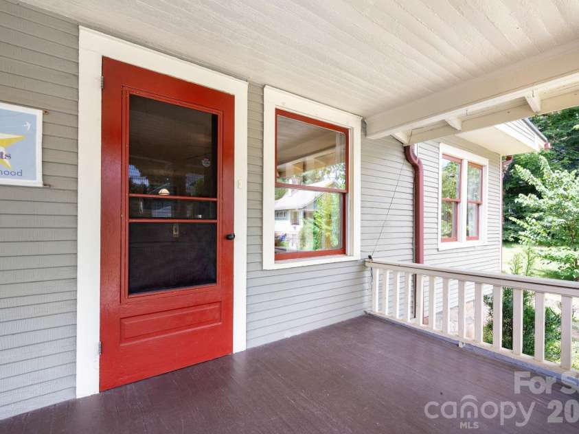 30 Monroe Place, Asheville, NC 28801.  MLS# CAR4366107, YatesRealty ID 13481. Inviting Covered Front Porch