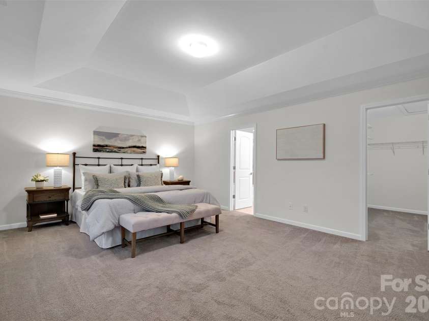 5054 Stonehill Lane, Matthews, NC 28104.  MLS# CAR4328292, YatesRealty ID 13482. 