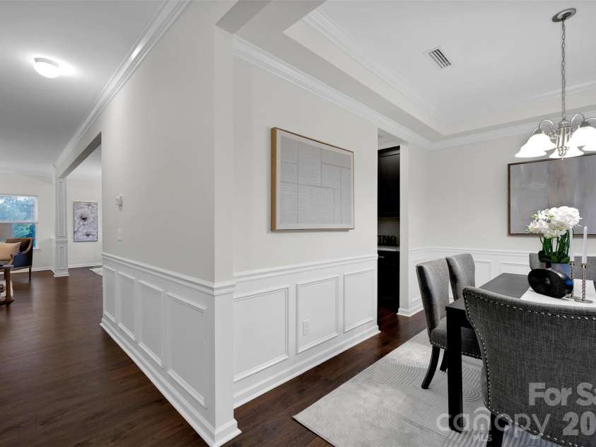 5054 Stonehill Lane, Matthews, NC 28104.  MLS# CAR4328292, YatesRealty ID 13482. 