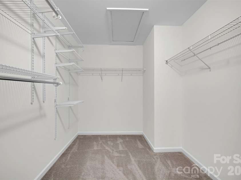 5054 Stonehill Lane, Matthews, NC 28104.  MLS# CAR4328292, YatesRealty ID 13482. 