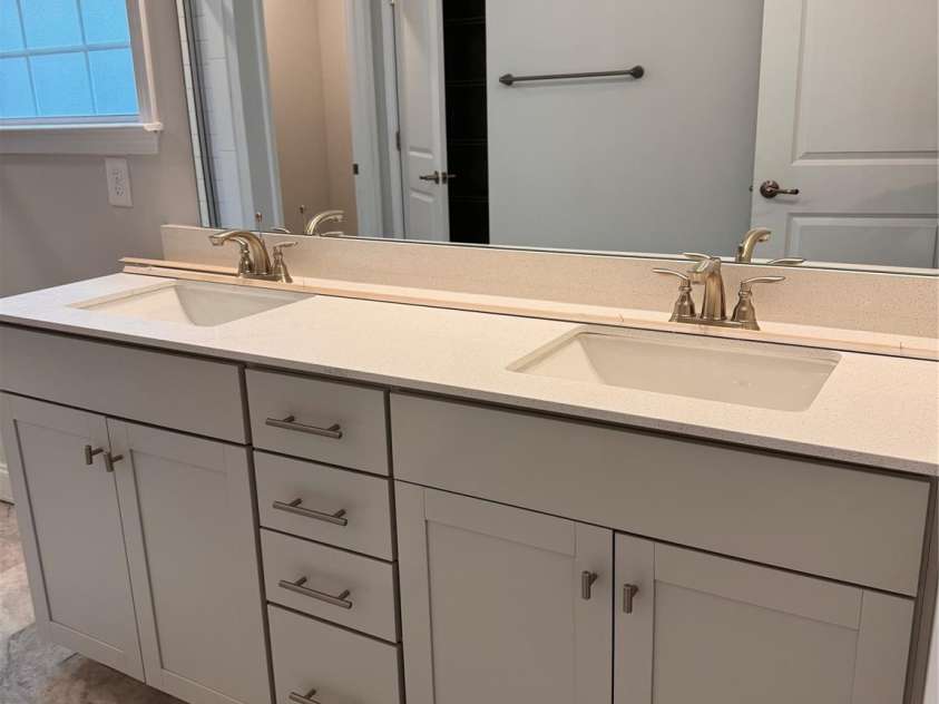 4069 Port Richmond Avenue, Gastonia, NC 28056.  MLS# CAR4185741, YatesRealty ID 13483. Primary bathroom