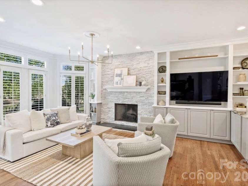 7010 Seton House Lane, Charlotte, NC 28277.  MLS# CAR4369202, YatesRealty ID 13483. 