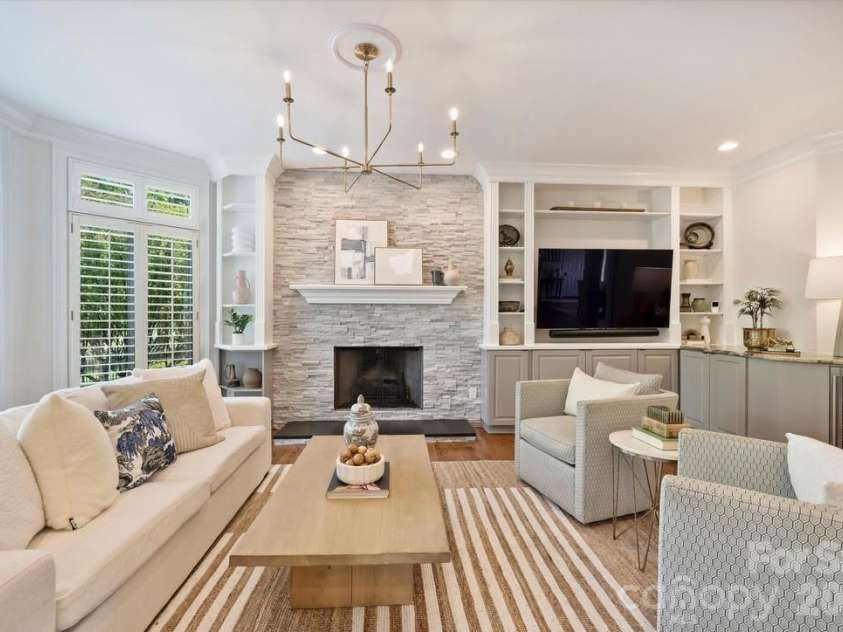 7010 Seton House Lane, Charlotte, NC 28277.  MLS# CAR4369202, YatesRealty ID 13483. 