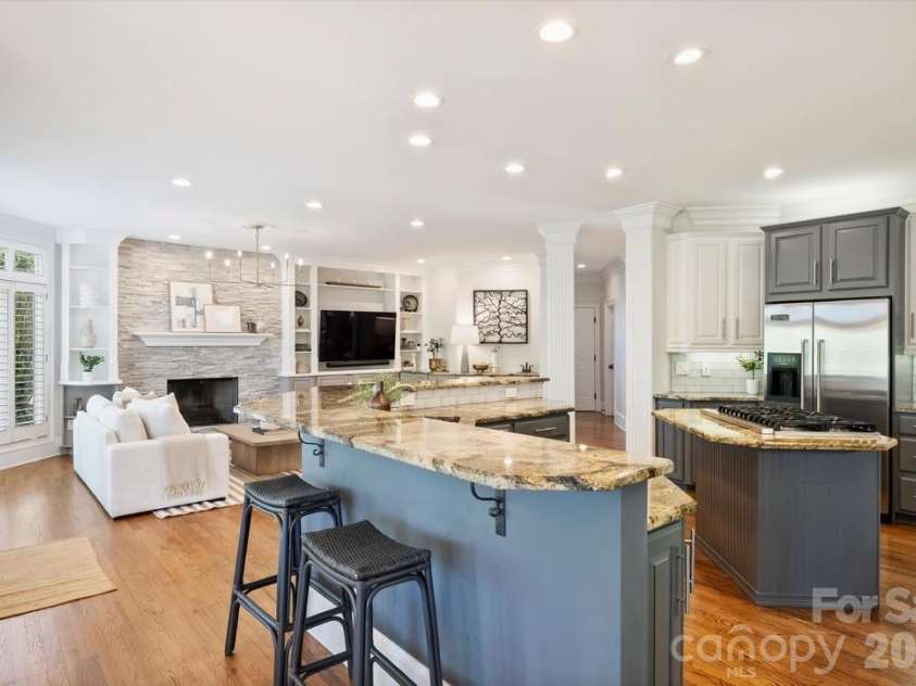 7010 Seton House Lane, Charlotte, NC 28277.  MLS# CAR4369202, YatesRealty ID 13483. 
