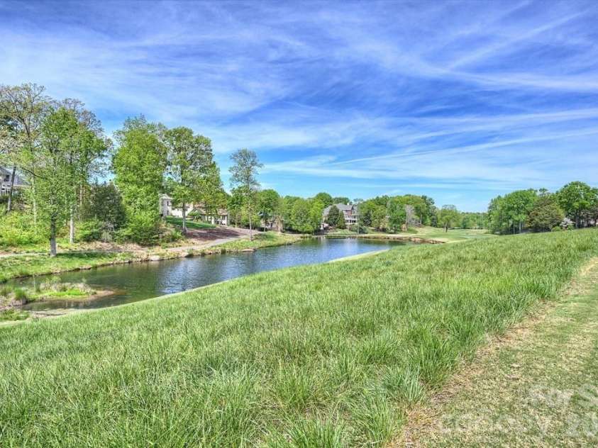 7010 Seton House Lane, Charlotte, NC 28277.  MLS# CAR4369202, YatesRealty ID 13483. 