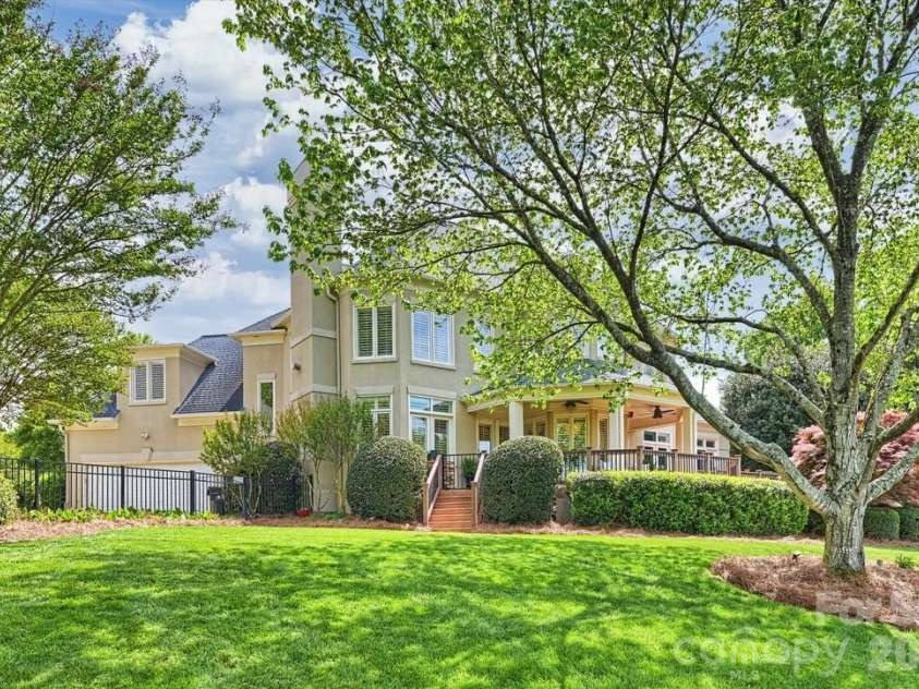 7010 Seton House Lane, Charlotte, NC 28277.  MLS# CAR4369202, YatesRealty ID 13483. 