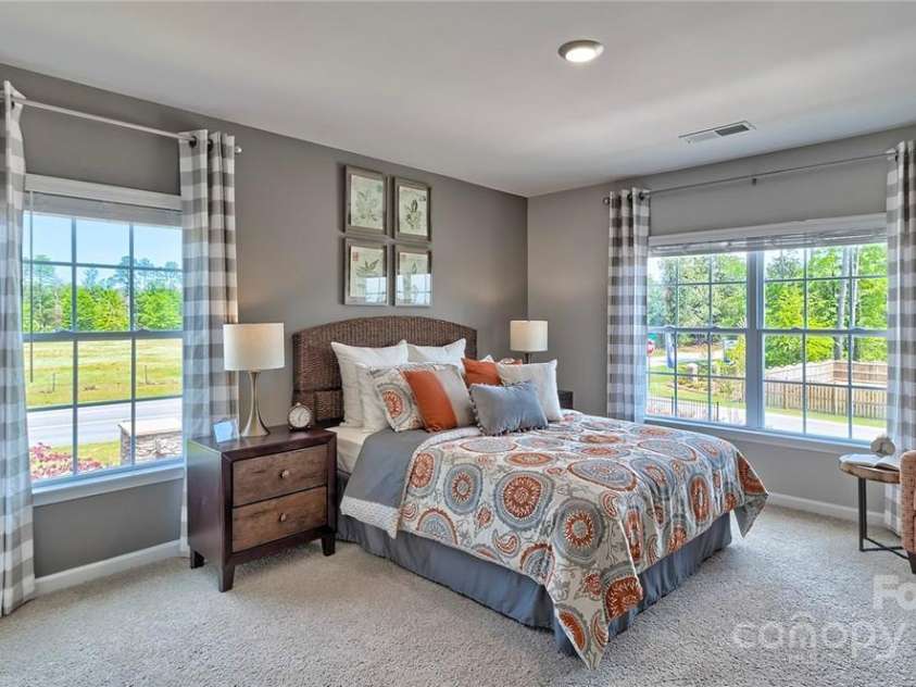 8073 Kennesaw Drive, Gastonia, NC 28056.  MLS# CAR4231578, YatesRealty ID 13484. PHOTOS REPRESENTATIVE.