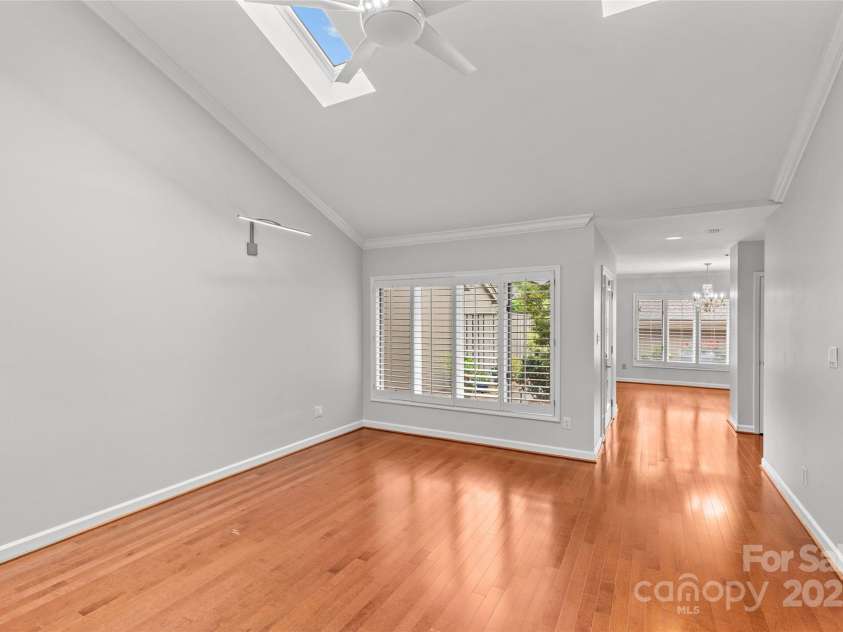 5306 Sandtrap Lane, Charlotte, NC 28226.  MLS# CAR4249354, YatesRealty ID 13485. 