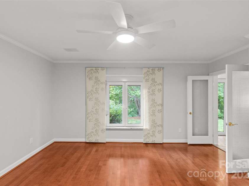 5306 Sandtrap Lane, Charlotte, NC 28226.  MLS# CAR4249354, YatesRealty ID 13485. 