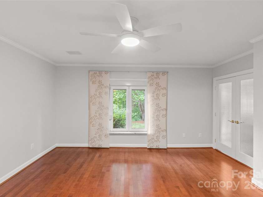 5306 Sandtrap Lane, Charlotte, NC 28226.  MLS# CAR4249354, YatesRealty ID 13485. 