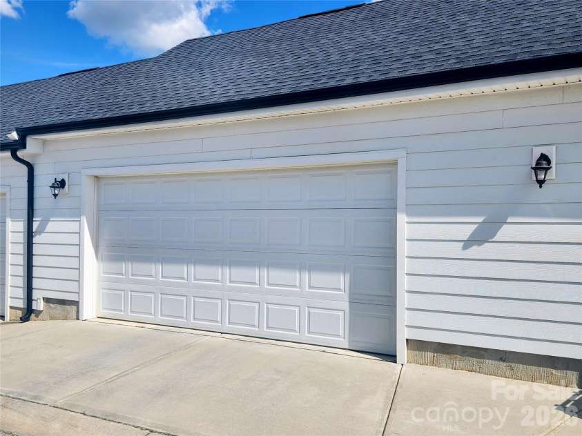 5056 Patton Drive, Gastonia, NC 28056.  MLS# CAR4371708, YatesRealty ID 13486. 