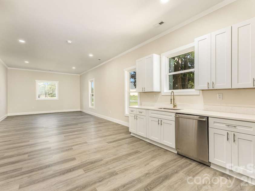 1205 Lafayette Street, Shelby, NC 28152.  MLS# CAR4309488, YatesRealty ID 13487. 