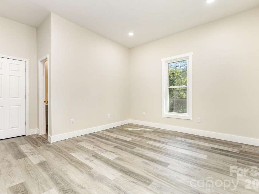 1205 Lafayette Street, Shelby, NC 28152.  MLS# CAR4309488, YatesRealty ID 13487. 