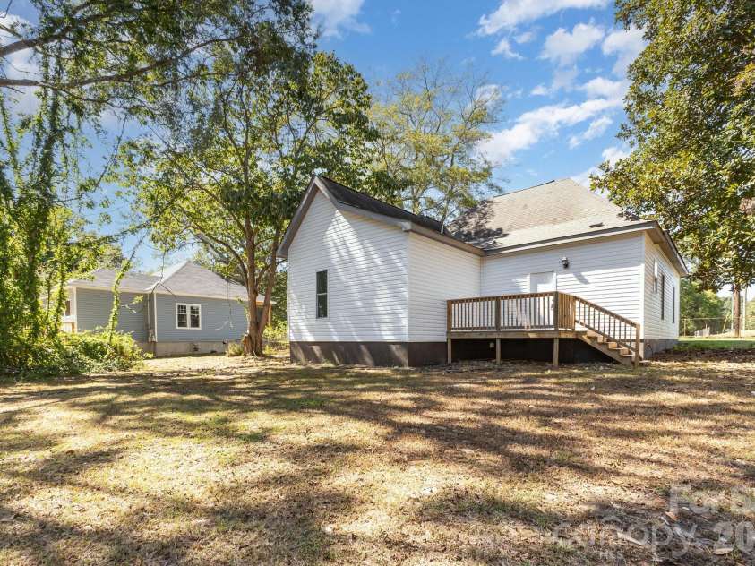 1205 Lafayette Street, Shelby, NC 28152.  MLS# CAR4309488, YatesRealty ID 13487. 