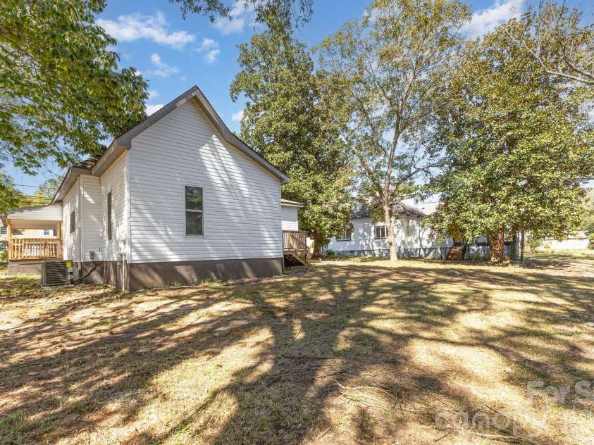 1205 Lafayette Street, Shelby, NC 28152.  MLS# CAR4309488, YatesRealty ID 13487. 