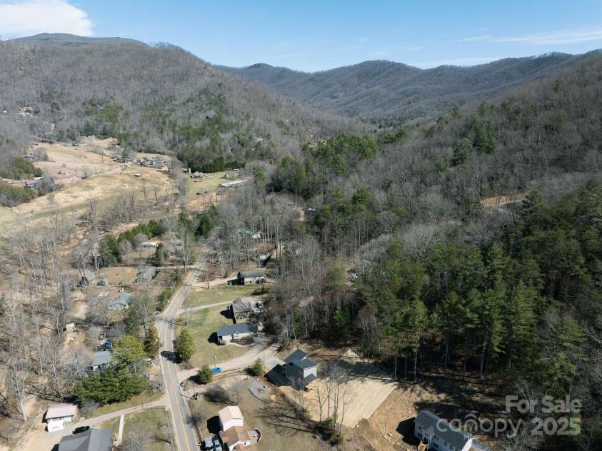 7 Jetts Ridge Drive, Swannanoa, NC 28778.  MLS# CAR4222038, YatesRealty ID 13487. 
