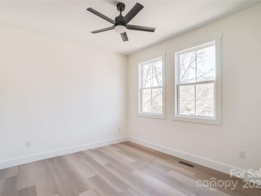 7 Jetts Ridge Drive, Swannanoa, NC 28778.  MLS# CAR4222038, YatesRealty ID 13487. Bedroom 2