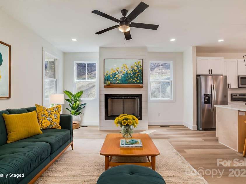 7 Jetts Ridge Drive, Swannanoa, NC 28778.  MLS# CAR4222038, YatesRealty ID 13487. Virtually staged living room.