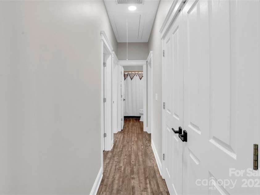 7814 Knox Ridge Road, Huntersville, NC 28078.  MLS# CAR4252077, YatesRealty ID 13488. 