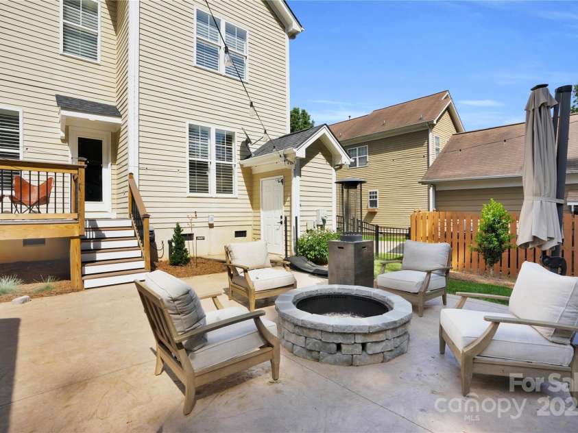 7814 Knox Ridge Road, Huntersville, NC 28078.  MLS# CAR4252077, YatesRealty ID 13488. 