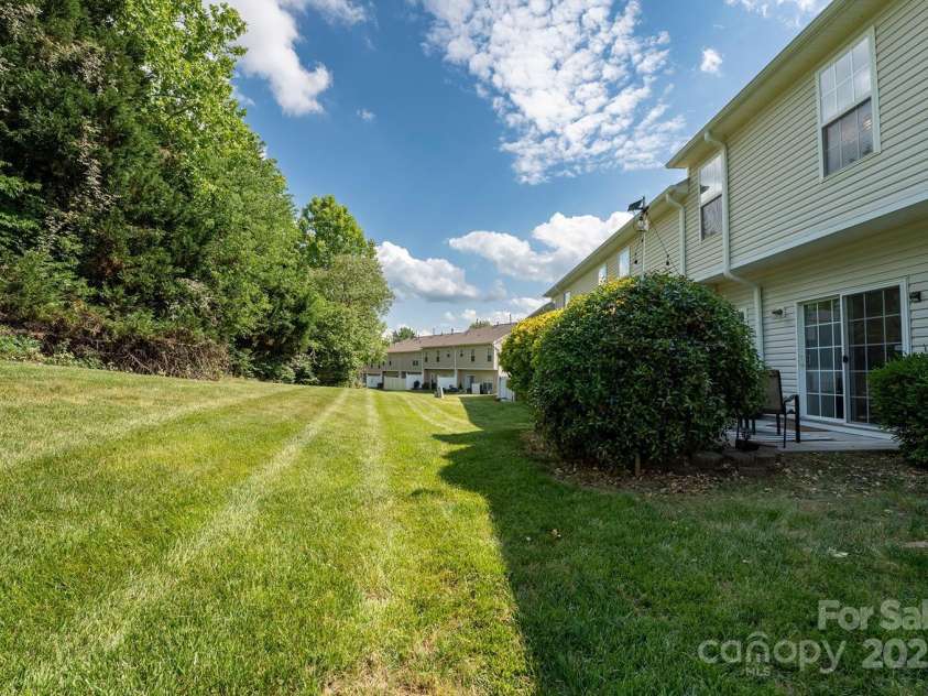 3412 Summerfield Ridge Lane, Matthews, NC 28105.  MLS# CAR4252402, YatesRealty ID 13489. Nature views