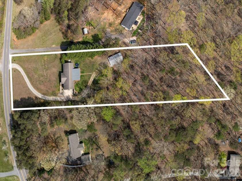 4624 Olivers Cross Road, Maiden, NC 28650.  MLS# CAR4356144, YatesRealty ID 13490. 