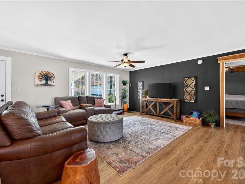 4624 Olivers Cross Road, Maiden, NC 28650.  MLS# CAR4356144, YatesRealty ID 13490. 