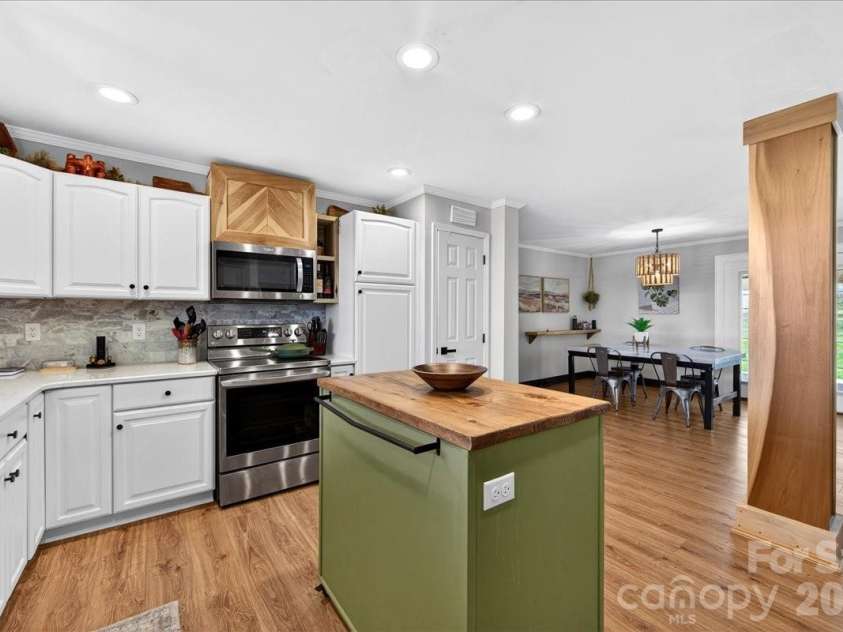 4624 Olivers Cross Road, Maiden, NC 28650.  MLS# CAR4356144, YatesRealty ID 13490. 