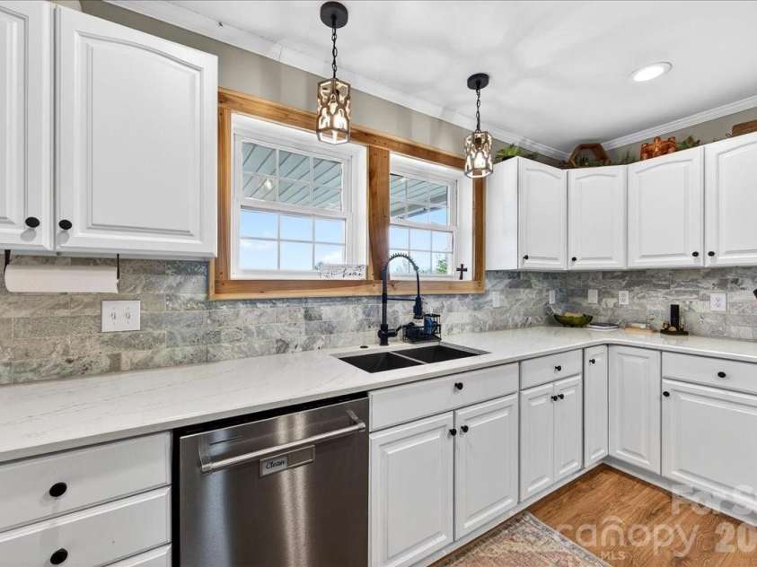 4624 Olivers Cross Road, Maiden, NC 28650.  MLS# CAR4356144, YatesRealty ID 13490. 