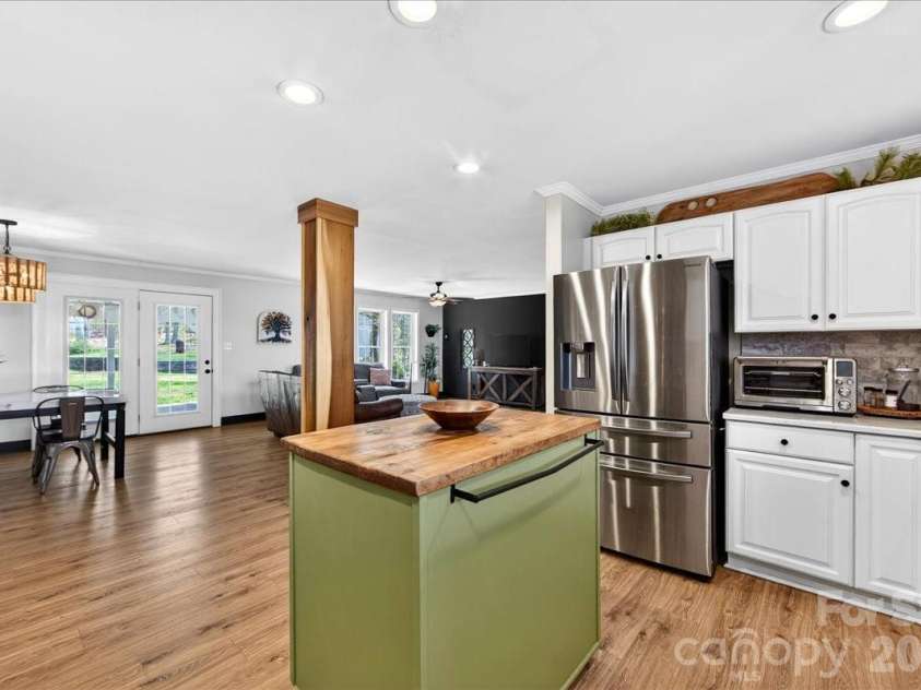 4624 Olivers Cross Road, Maiden, NC 28650.  MLS# CAR4356144, YatesRealty ID 13490. 