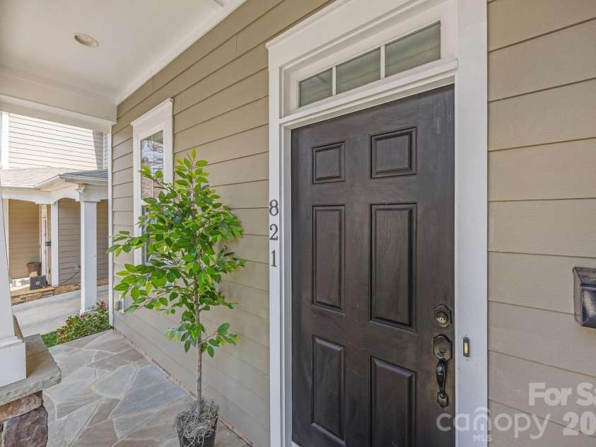 821 Herrin Avenue, Charlotte, NC 28205.  MLS# CAR4341670, YatesRealty ID 13492. 