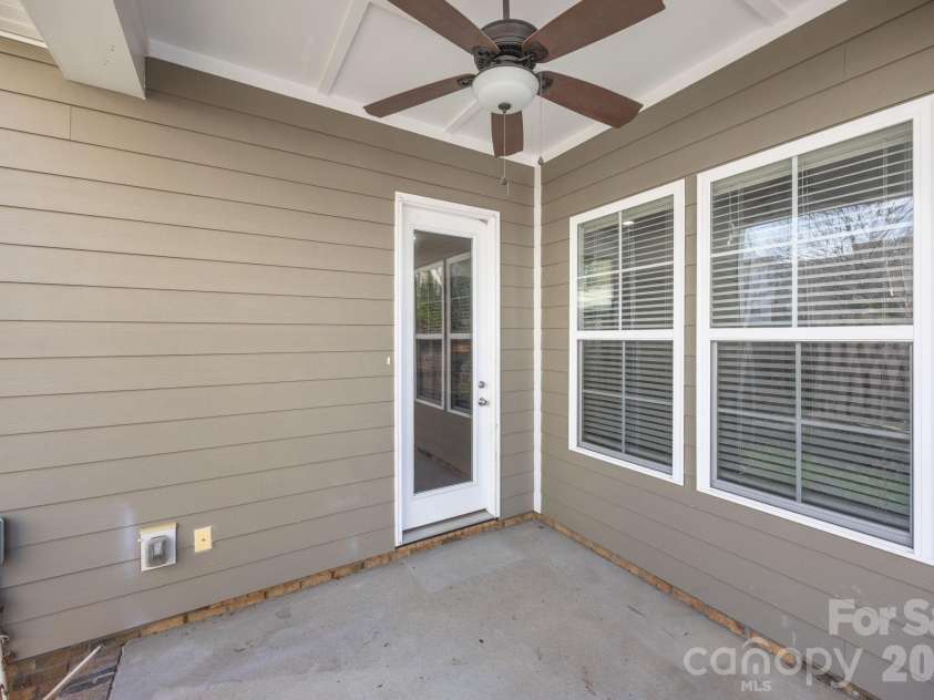 821 Herrin Avenue, Charlotte, NC 28205.  MLS# CAR4341670, YatesRealty ID 13492. 