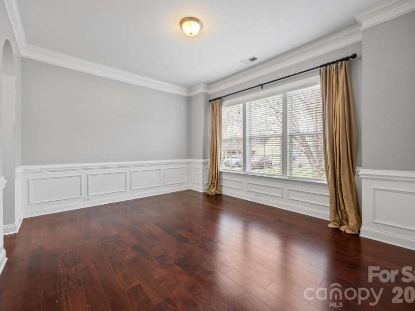 821 Herrin Avenue, Charlotte, NC 28205.  MLS# CAR4341670, YatesRealty ID 13492. 
