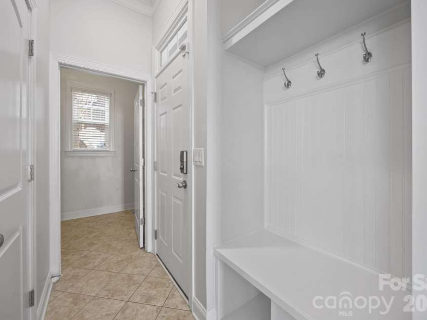 821 Herrin Avenue, Charlotte, NC 28205.  MLS# CAR4341670, YatesRealty ID 13492. 