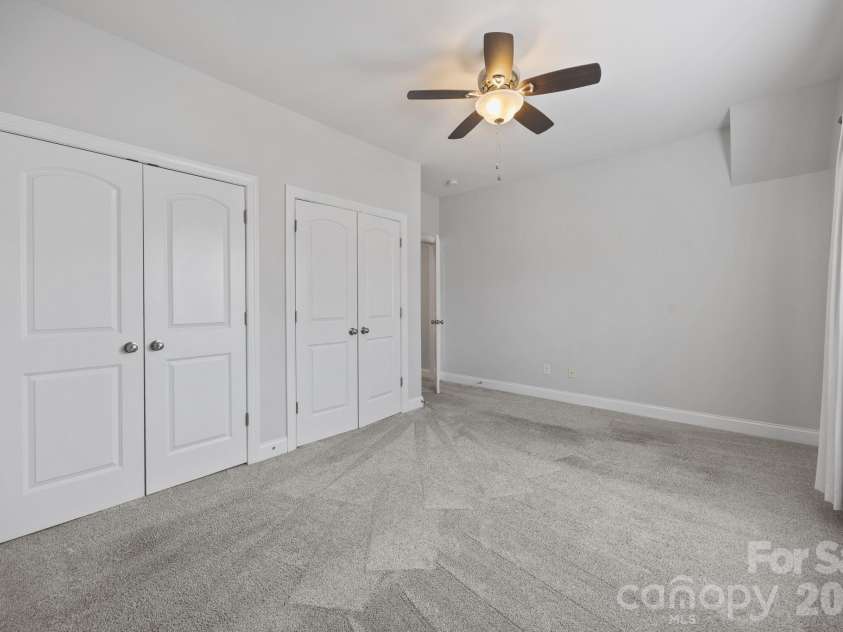 821 Herrin Avenue, Charlotte, NC 28205.  MLS# CAR4341670, YatesRealty ID 13492. 