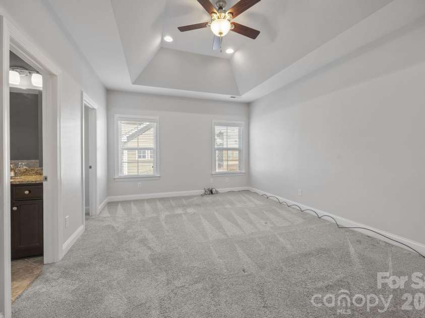 821 Herrin Avenue, Charlotte, NC 28205.  MLS# CAR4341670, YatesRealty ID 13492. 