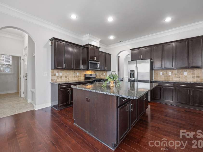 821 Herrin Avenue, Charlotte, NC 28205.  MLS# CAR4341670, YatesRealty ID 13492. A spacious and functional layout featuring the signature open-concept design that Bonterra is famous for, maximizing natural light and flow.