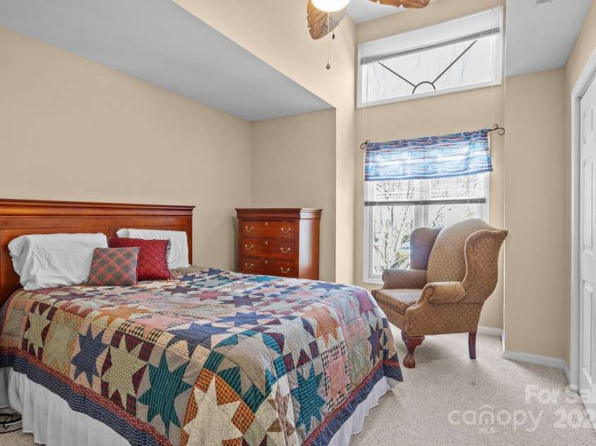 657 Portside Drive, Davidson, NC 28036.  MLS# CAR4294210, YatesRealty ID 13493. 