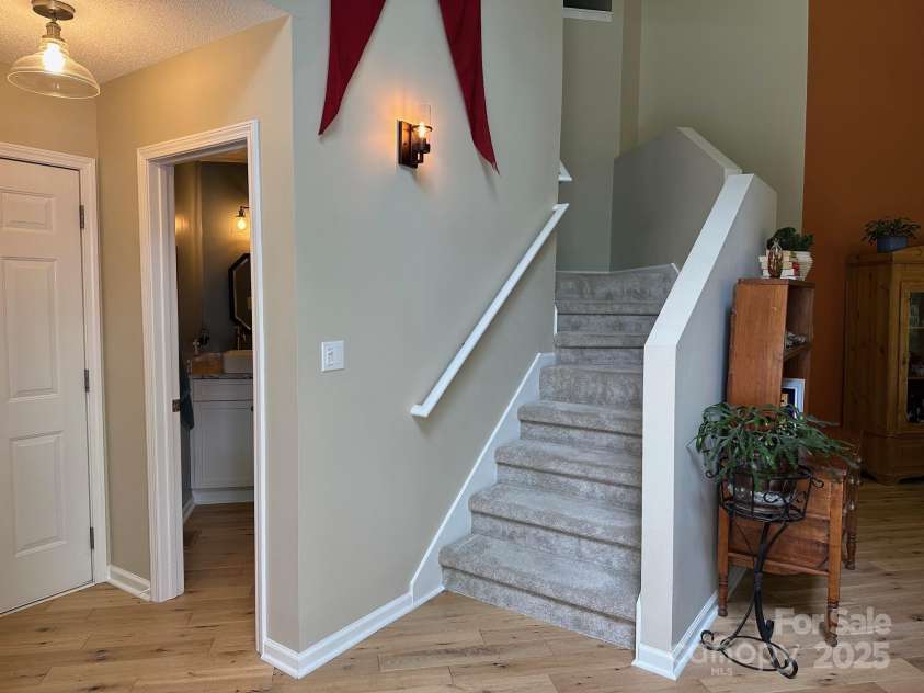 29 Grist Mill Drive, Hendersonville, NC 28739.  MLS# CAR4256586, YatesRealty ID 13494. 