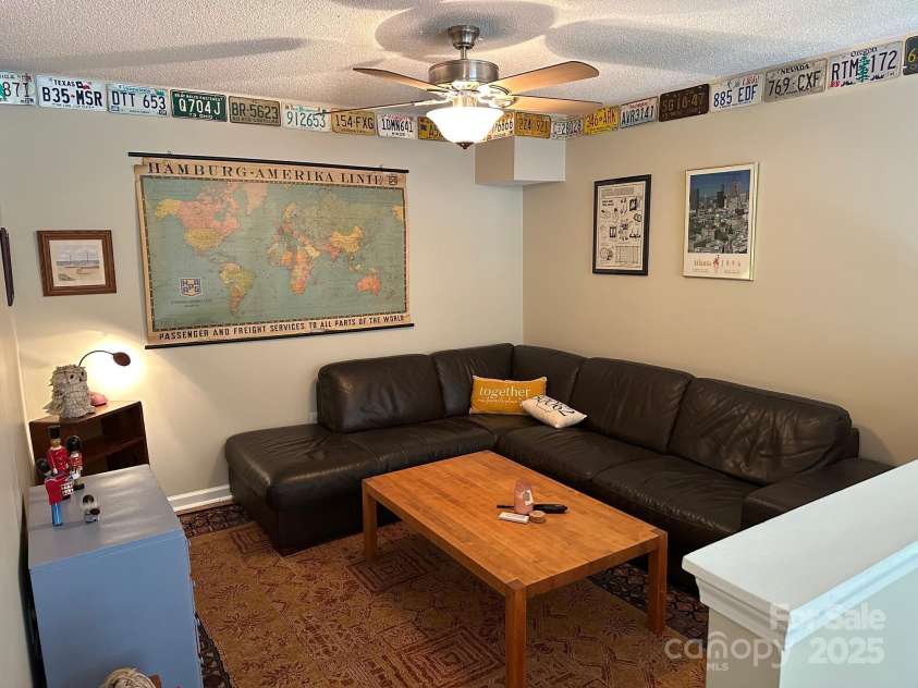 29 Grist Mill Drive, Hendersonville, NC 28739.  MLS# CAR4256586, YatesRealty ID 13494. 