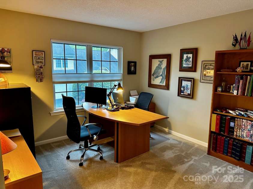 29 Grist Mill Drive, Hendersonville, NC 28739.  MLS# CAR4256586, YatesRealty ID 13494. 