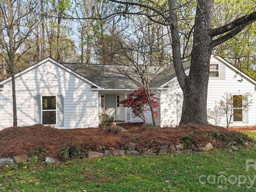 7308 Walterboro Road, Charlotte, NC 28227.  MLS# CAR4364015, YatesRealty ID 13494. 