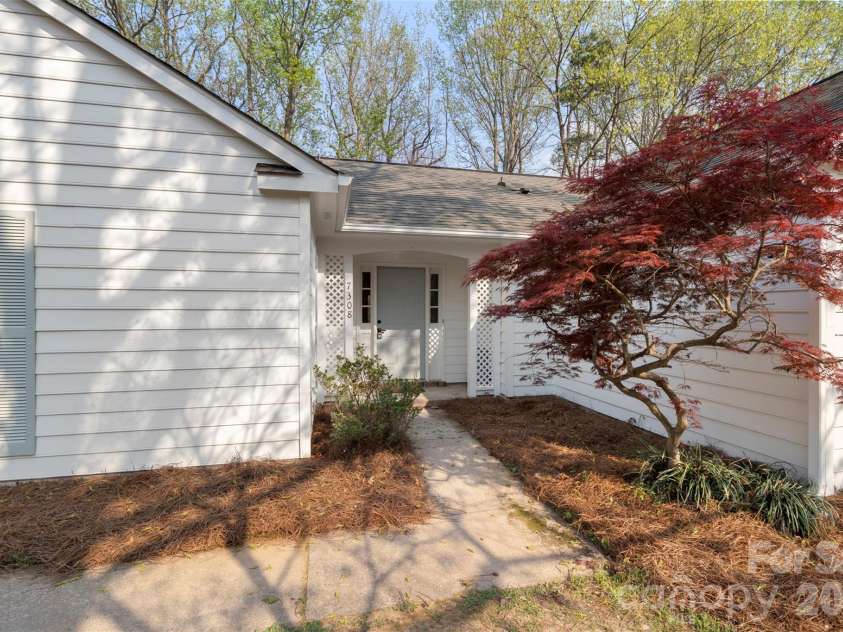 7308 Walterboro Road, Charlotte, NC 28227.  MLS# CAR4364015, YatesRealty ID 13494. 