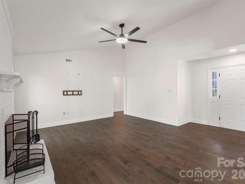 7308 Walterboro Road, Charlotte, NC 28227.  MLS# CAR4364015, YatesRealty ID 13494. 