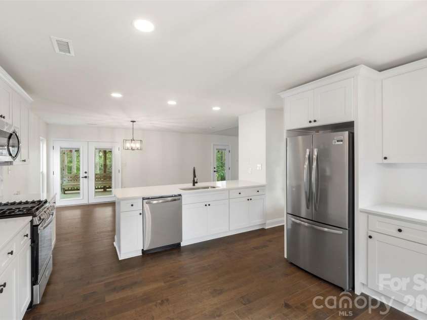 7308 Walterboro Road, Charlotte, NC 28227.  MLS# CAR4364015, YatesRealty ID 13494. 