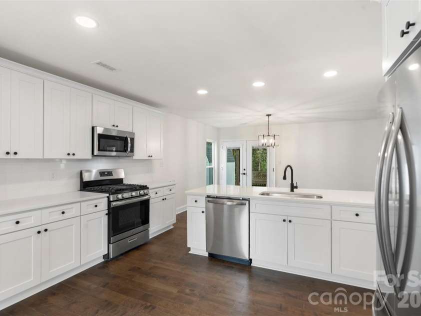 7308 Walterboro Road, Charlotte, NC 28227.  MLS# CAR4364015, YatesRealty ID 13494. 