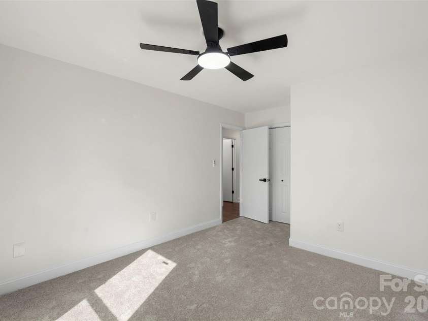 7308 Walterboro Road, Charlotte, NC 28227.  MLS# CAR4364015, YatesRealty ID 13494. 