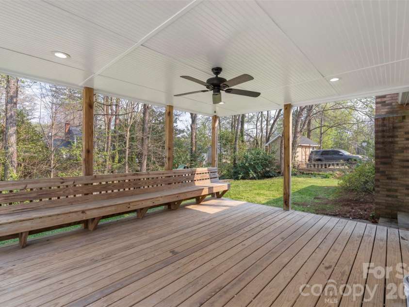 7308 Walterboro Road, Charlotte, NC 28227.  MLS# CAR4364015, YatesRealty ID 13494. 