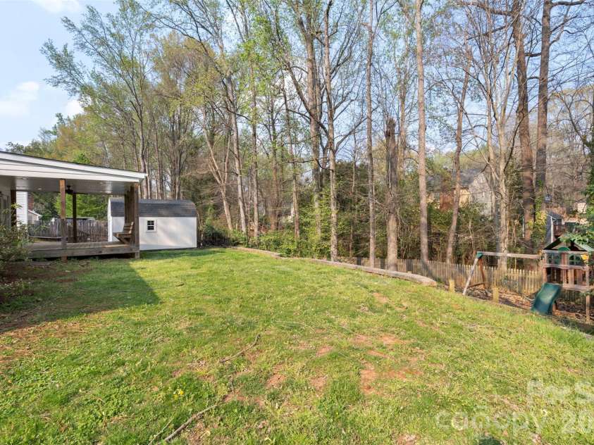 7308 Walterboro Road, Charlotte, NC 28227.  MLS# CAR4364015, YatesRealty ID 13494. 